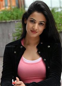 Sonal Chauhan profile picture